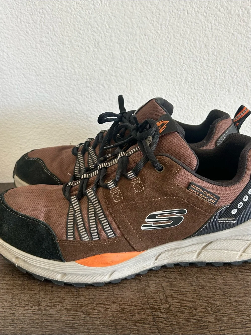 Skechers Men's Brown and Black Athletic Lace-Up Shoes wOrange Water Repellent 11